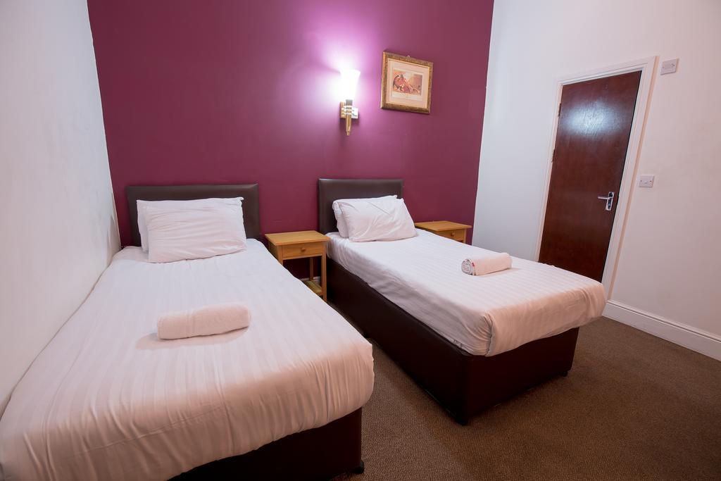 Citybest Hotel Ilford Room photo