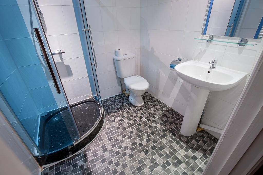 Citybest Hotel Ilford Room photo